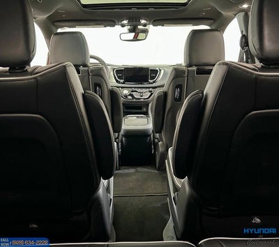 2023 Chrysler Pacifica Hybrid Limited