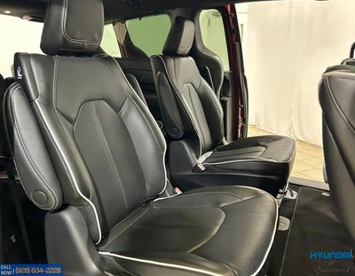 2023 Chrysler Pacifica Hybrid Limited