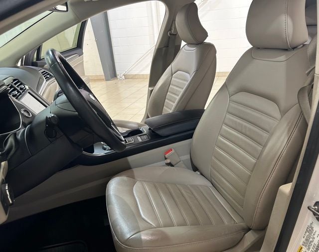 2017 Ford Fusion Hybrid SE