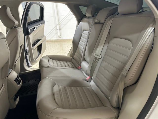 2017 Ford Fusion Hybrid SE