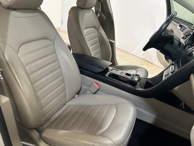 2017 Ford Fusion Hybrid SE