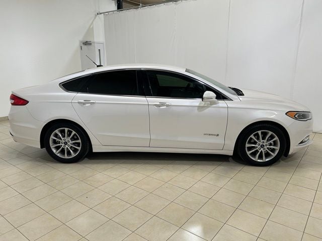 2017 Ford Fusion Hybrid SE