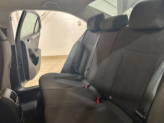 2015 Volkswagen Jetta 1.8T SE