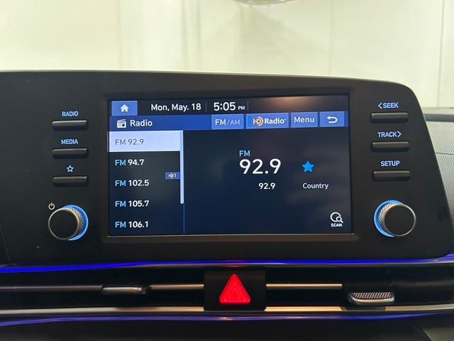 2023 Hyundai Elantra SE