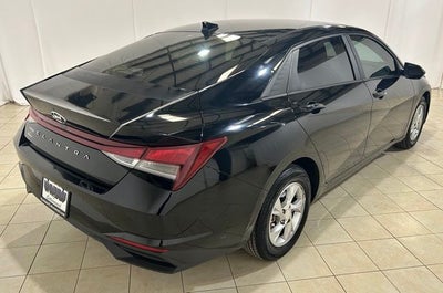 2023 Hyundai Elantra SE
