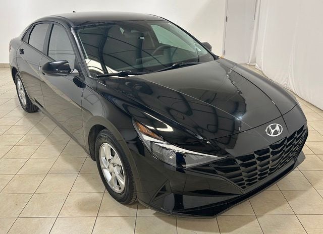 2023 Hyundai Elantra SE