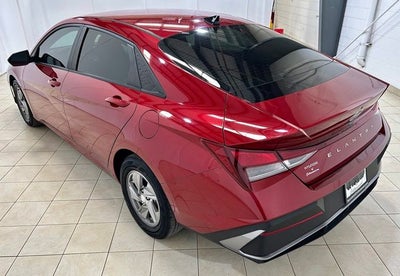 2024 Hyundai Elantra SE