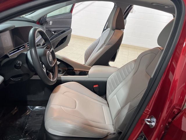 2025 Hyundai Elantra Hybrid Limited