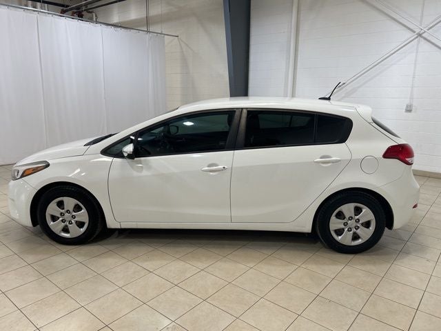 2017 Kia Forte5 LX