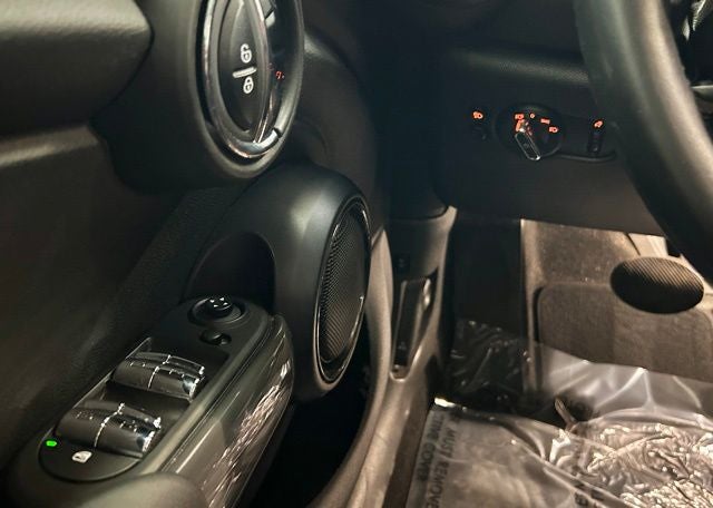 2022 MINI Cooper Cooper