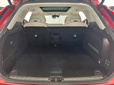 2018 Volvo XC60 Hybrid T8 Inscription