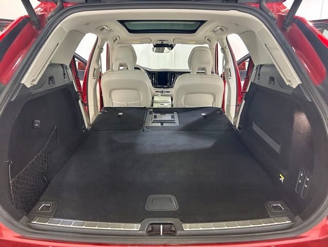 2018 Volvo XC60 Hybrid T8 Inscription