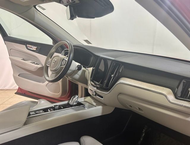 2018 Volvo XC60 Hybrid T8 Inscription