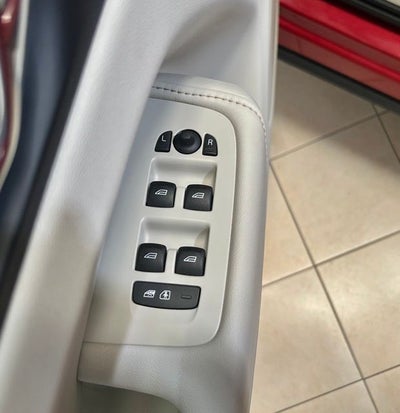 2018 Volvo XC60 Hybrid T8 Inscription