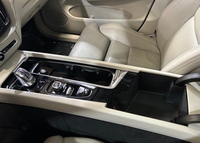 2018 Volvo XC60 Hybrid T8 Inscription